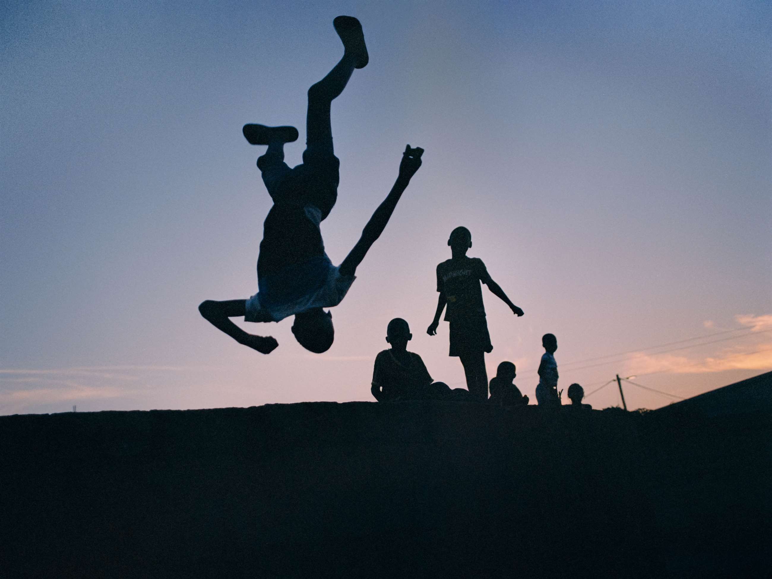 kids-playing-mozambique-sunset